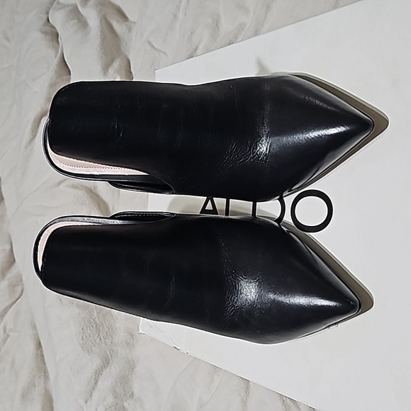 Shoes - Picture 3 of 6